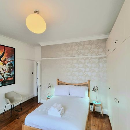 Christchurch Apartment Лондон Екстериор снимка