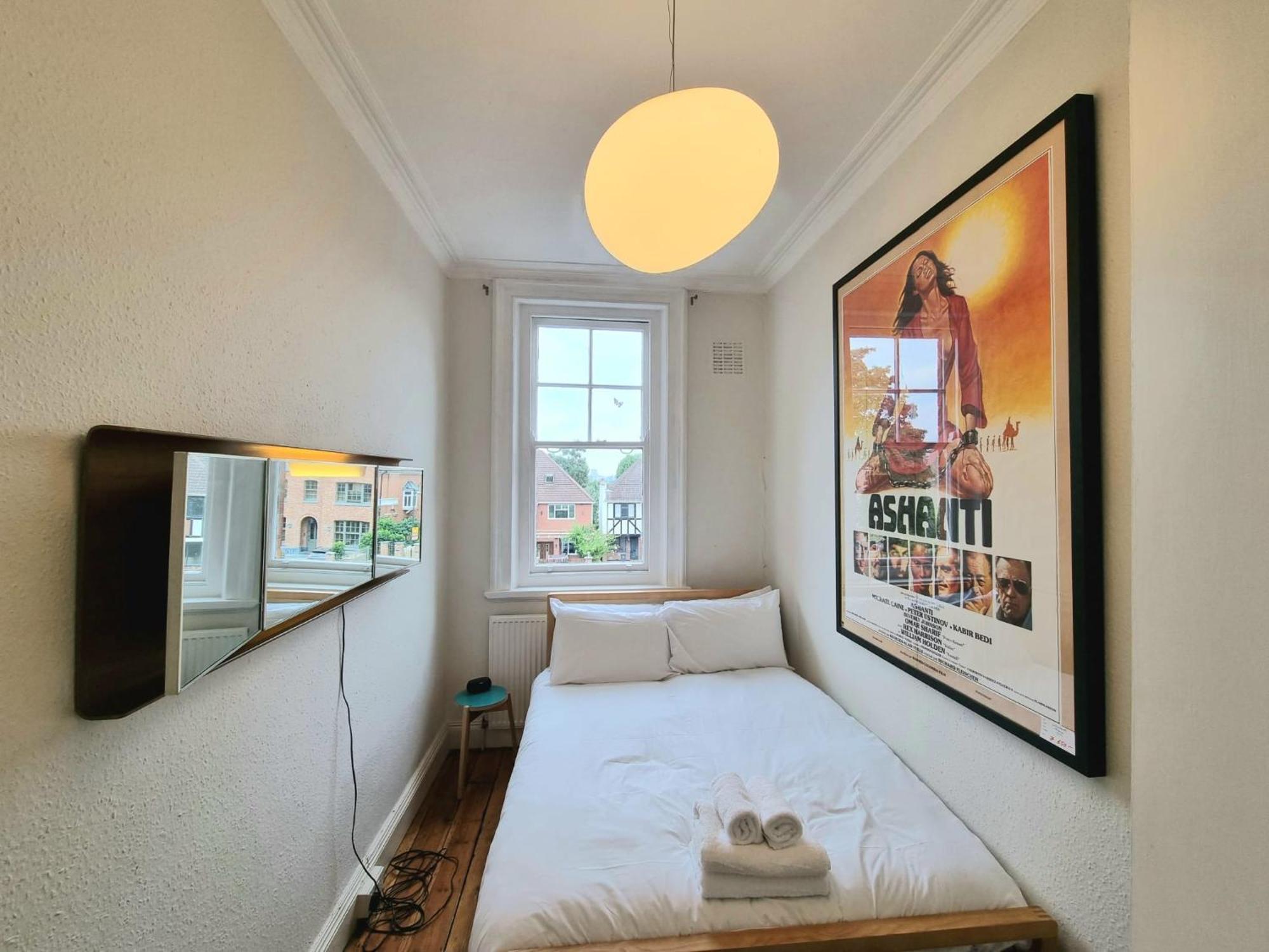 Christchurch Apartment Лондон Екстериор снимка