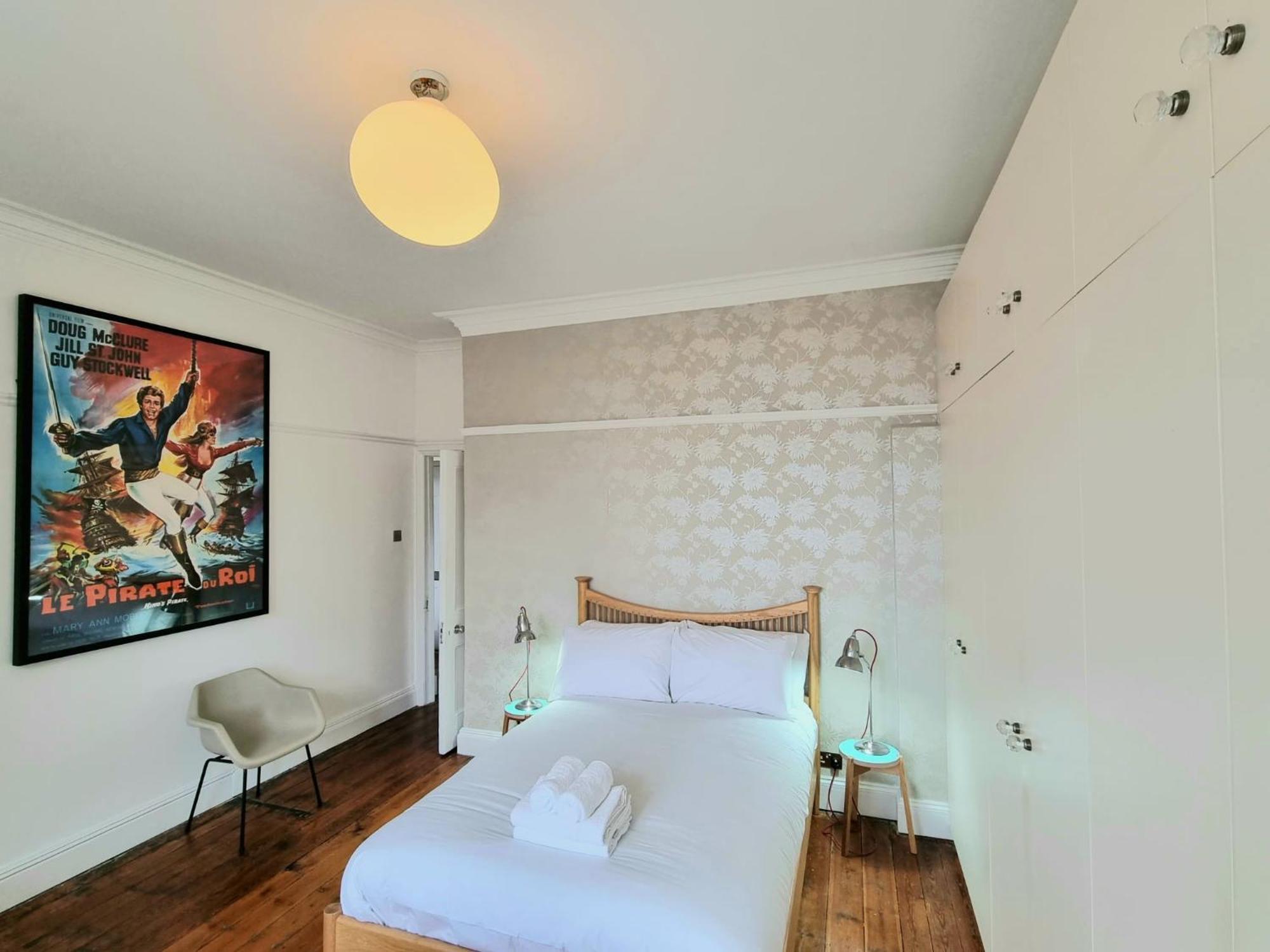 Christchurch Apartment Лондон Екстериор снимка